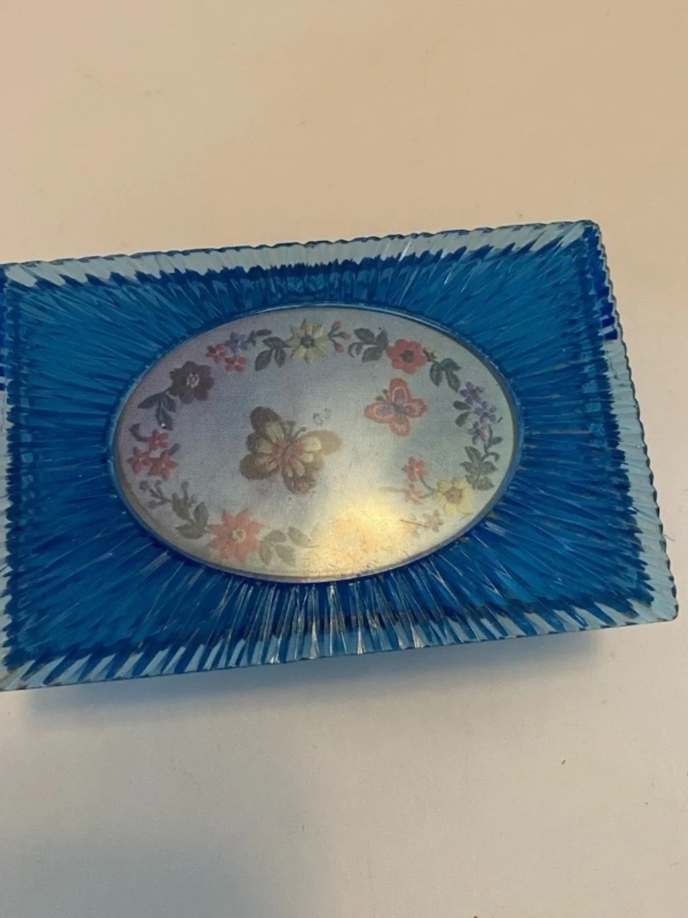 Vintage Lucite Jewelry Trinket Box BLUE Starburst Pattern w/insert; Hong Kong